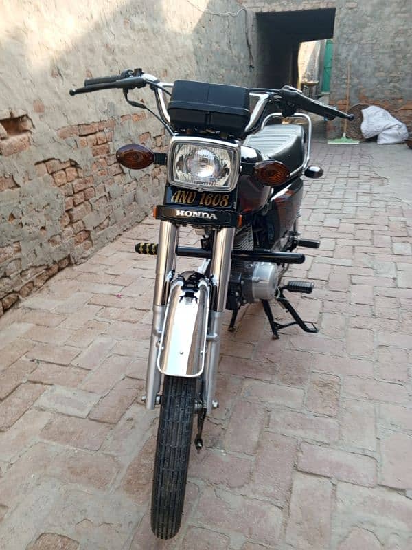 Honda 125 for sale 11