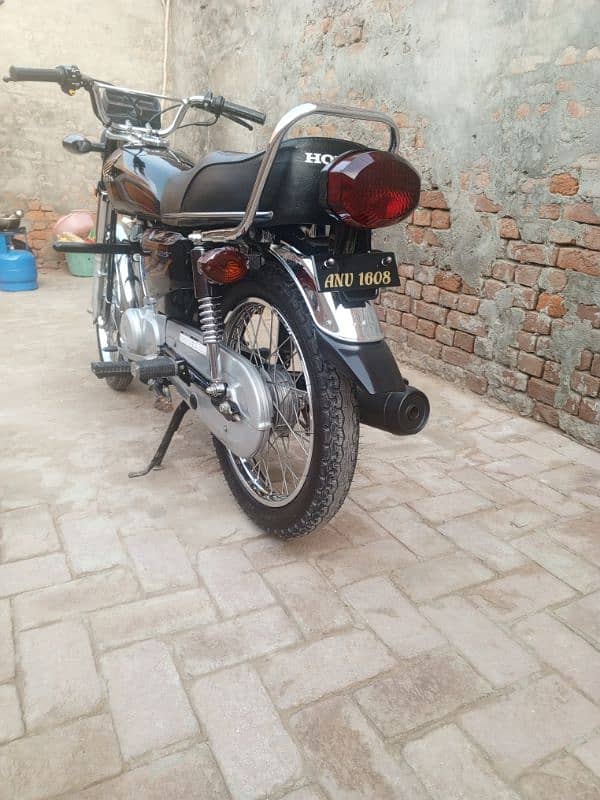 Honda 125 for sale 13