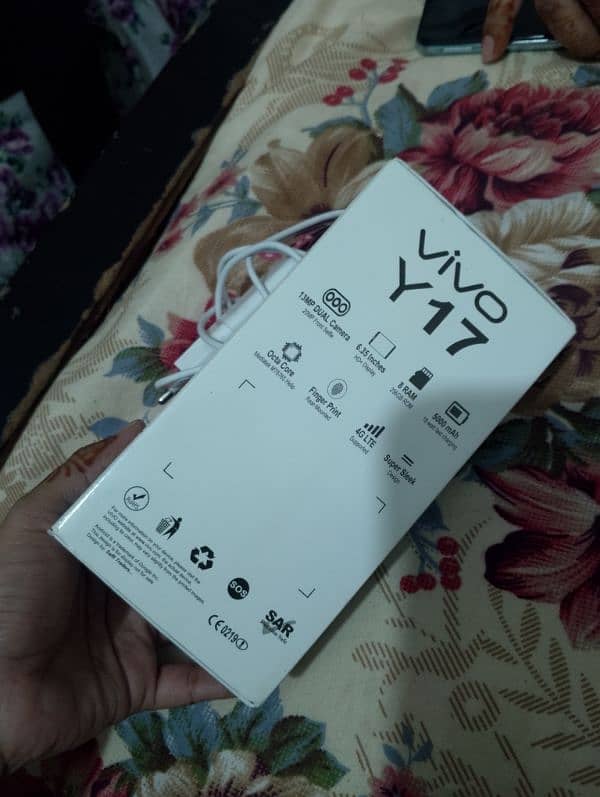 vivo y17 3