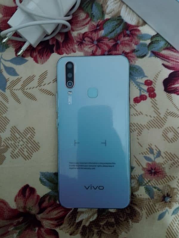 vivo y17 4