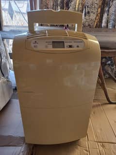 30 L/day Dehumidifier Frigidaire