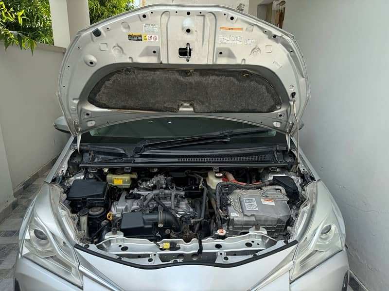 Toyota Vitz Hybrid 2019 import 5