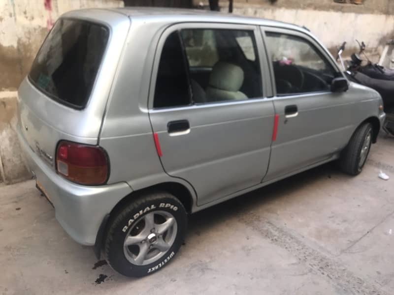 Daihatsu Cuore 2001 1