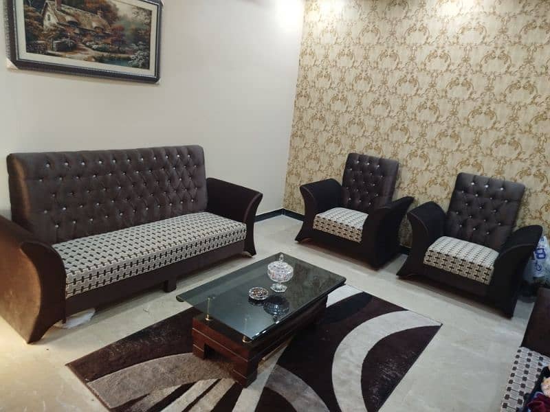 BRAND NEW - 7 SEATER SOFA 0