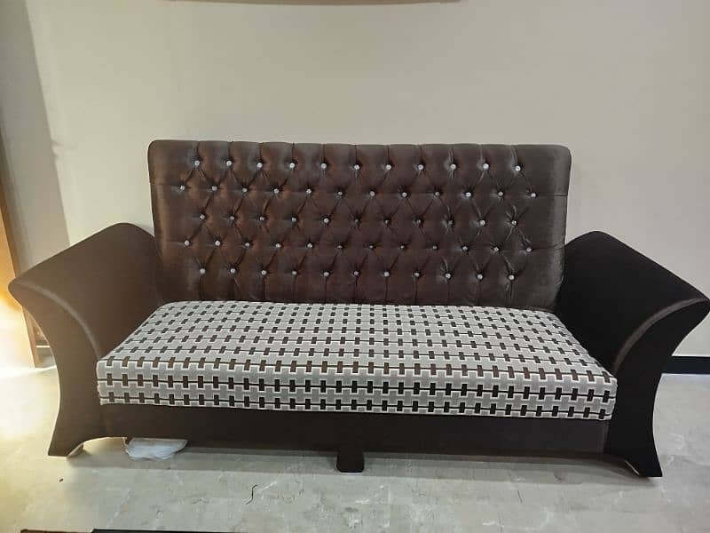 BRAND NEW - 7 SEATER SOFA 6