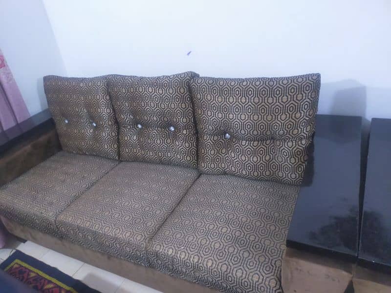 6 seaters sofa set 0