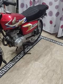 Honda 125 model 2020 first owner clear documents 03204362065