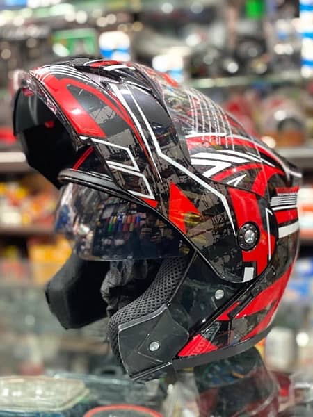 Anas Auto Line ( Rahim Yar Khan ) Ozone Helmets Dot approved 10