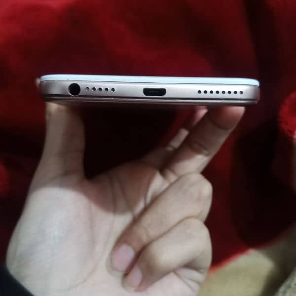 Oppo F1s 6