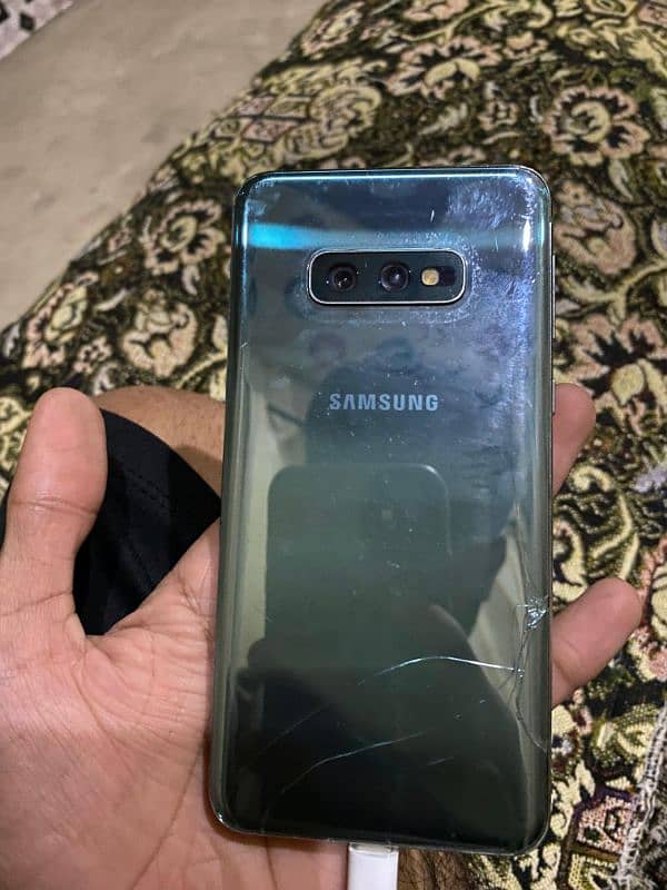 samsung galaxy s10e 3