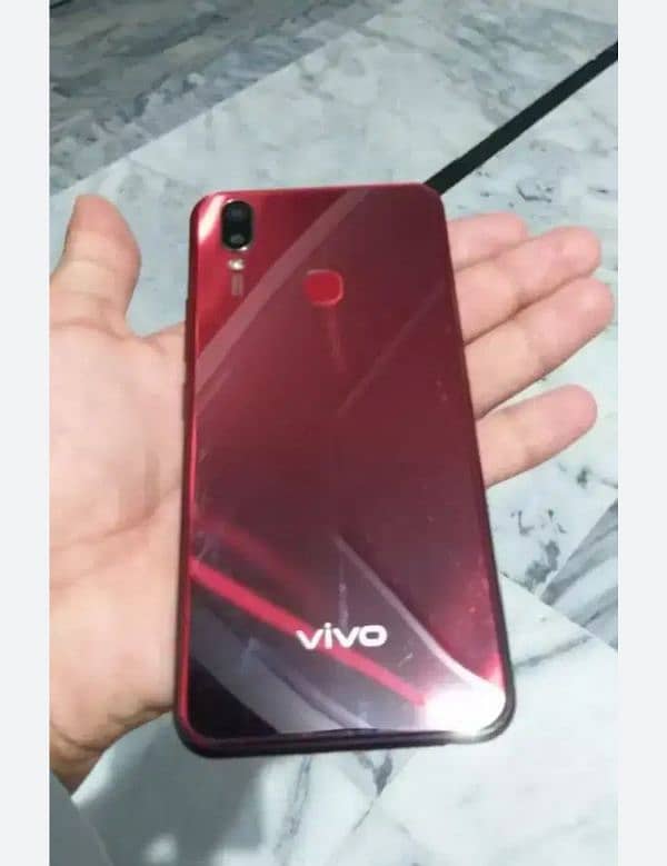 vivo y11 good condition box with charger 1