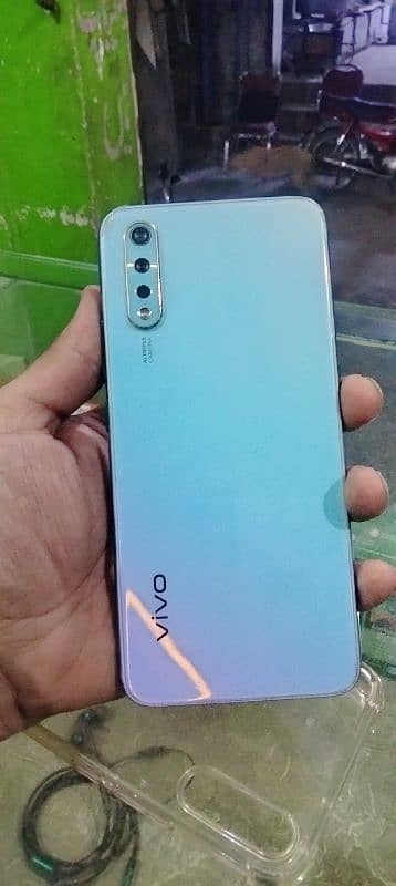 Vivo s1 4/128 1