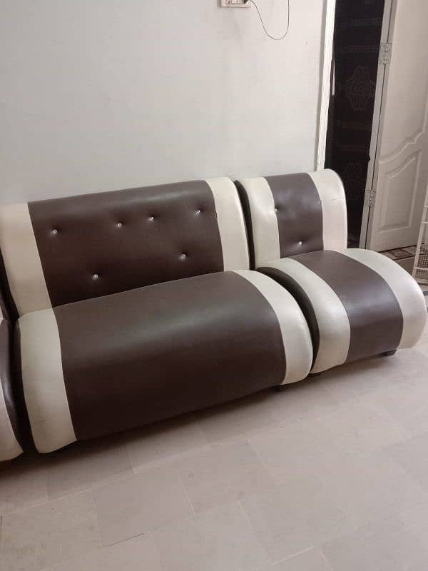 6 seater sofa set in good condition 4