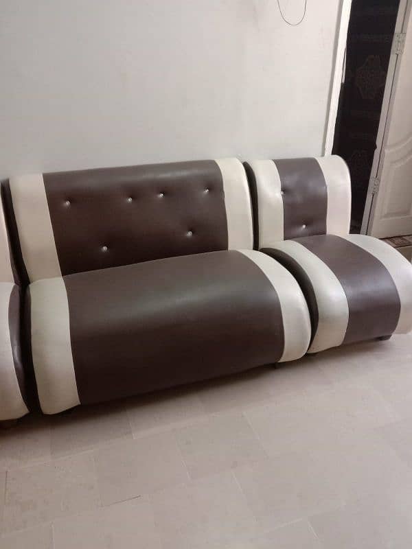 6 seater sofa set in good condition 5