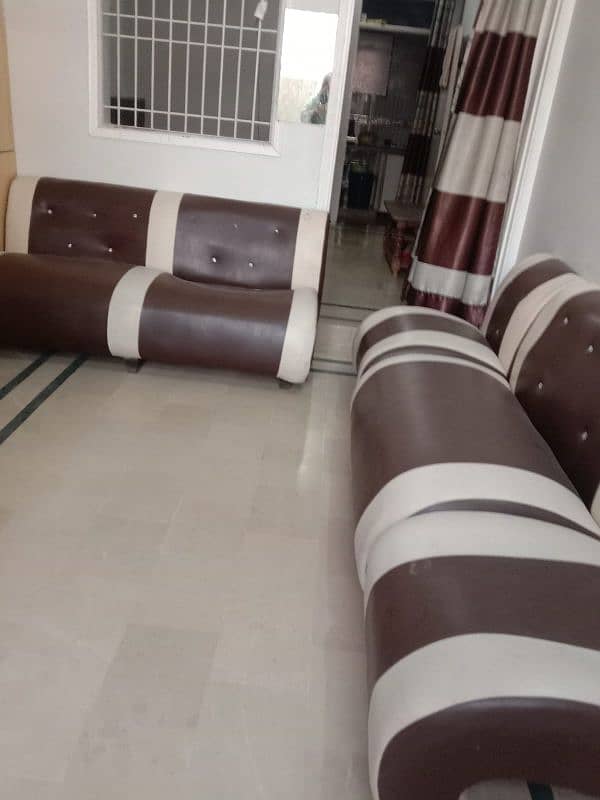 6 seater sofa set in good condition 6