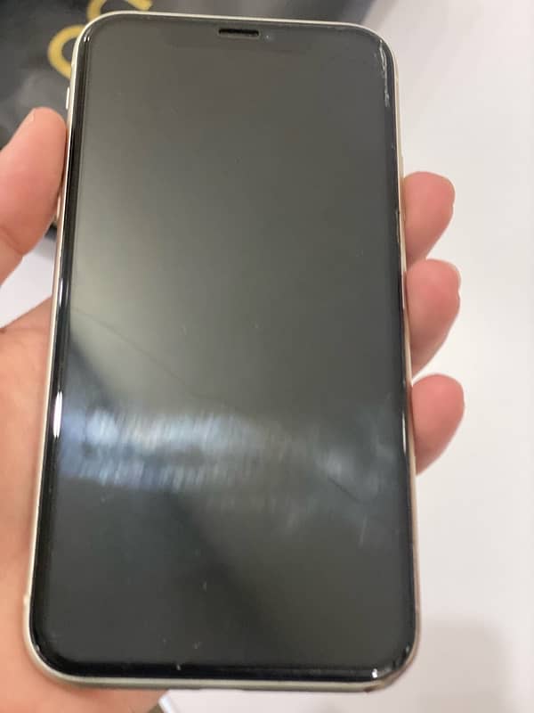 IPhone 11 Non pta factory With box and cable 4