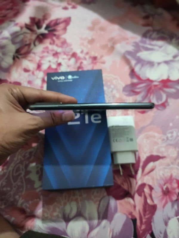 Vivo V21e for sale 5