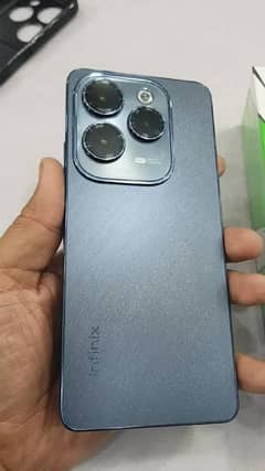 INFINIX HOT 40