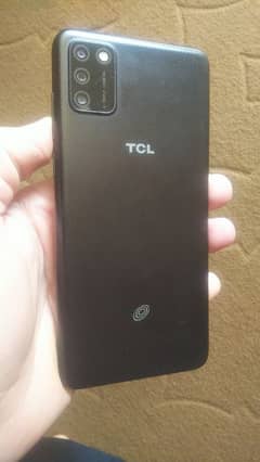 TCL phone 3 GB ram 32 GB 12 android version. sim block . facelock open