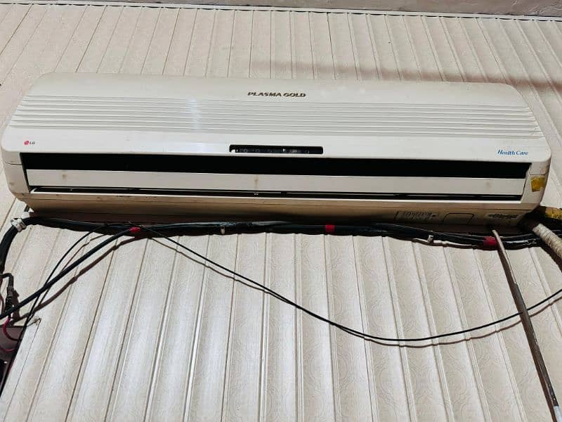 LG 1.5 ton AC for sale 1