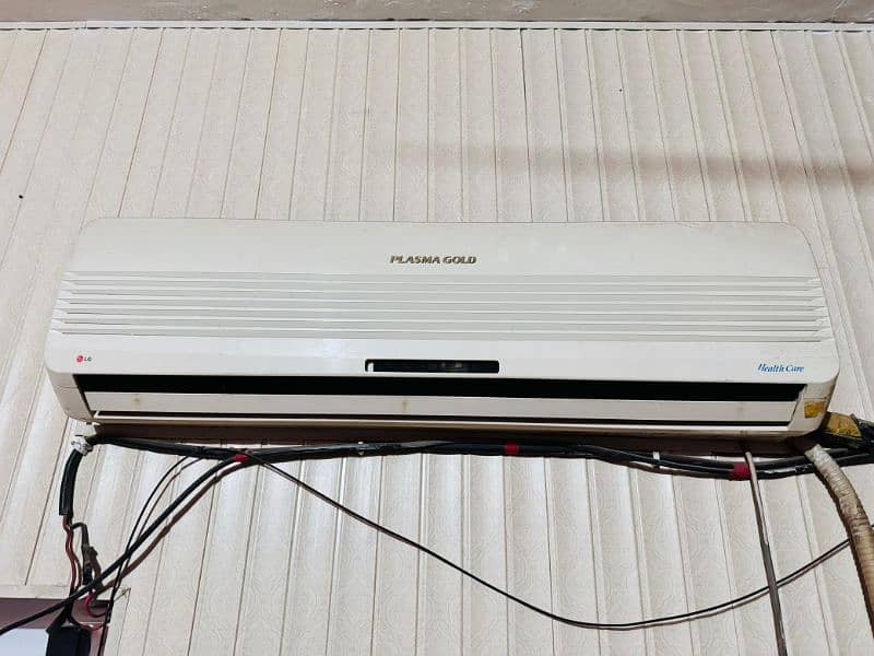 LG 1.5 ton AC for sale 2