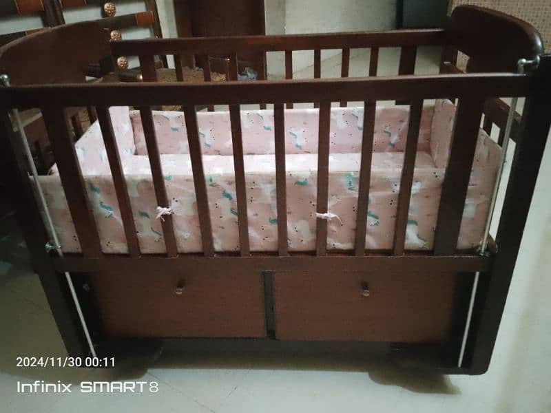 wooden baby cot for sale bcoz of no space 0