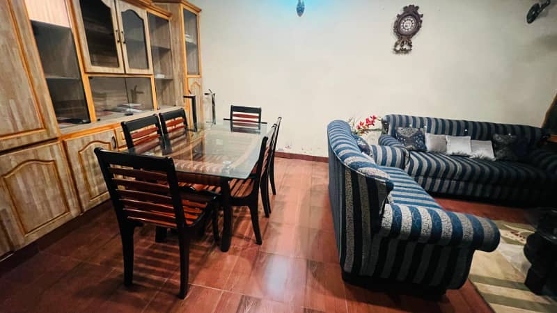 10 Marla ground portion fully furnished for rent 10