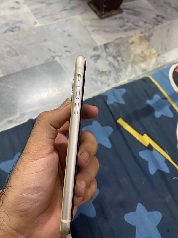 i phone 11 256 gb pta approved 1