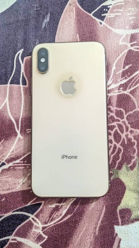 bilkul new hai iphone xs hai 1