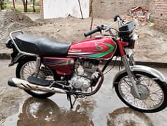 argent sale Honda 125 2014 model