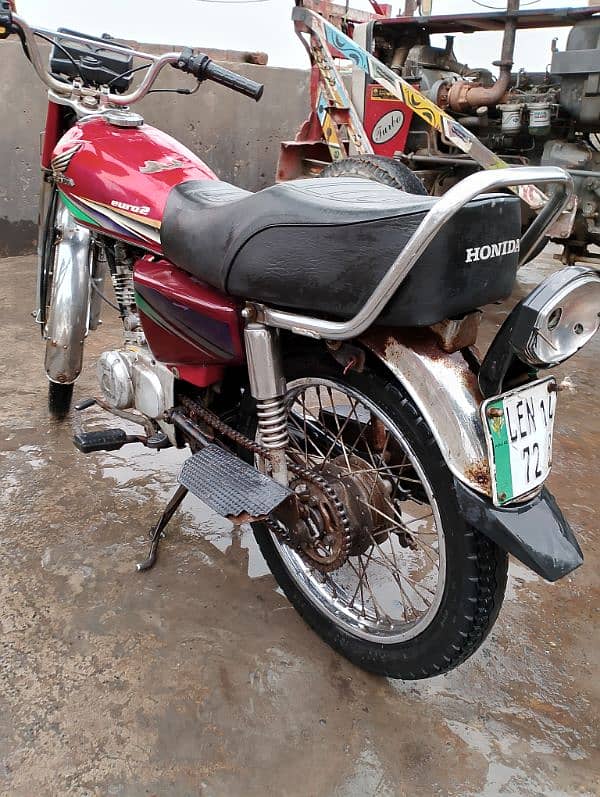 argent sale Honda 125 2014 model 2