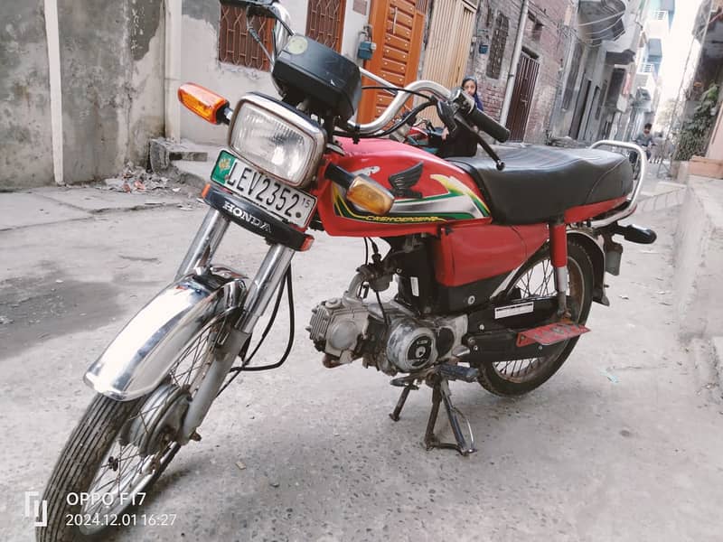 Honda CD70 Model 2015 3