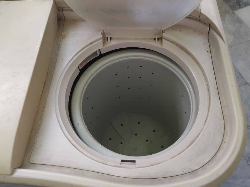 Washing machine and dryer 8