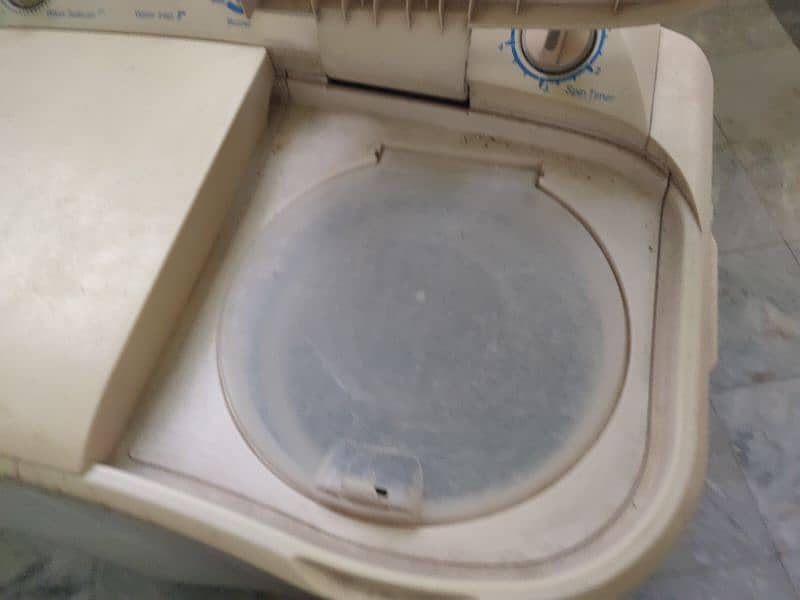 Washing machine and dryer 9