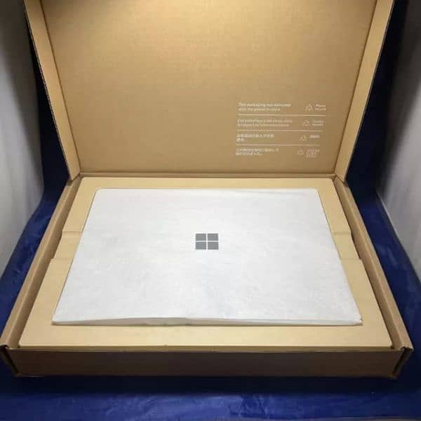 Microsoft Surface 4 / 1950 model / open box condition 1