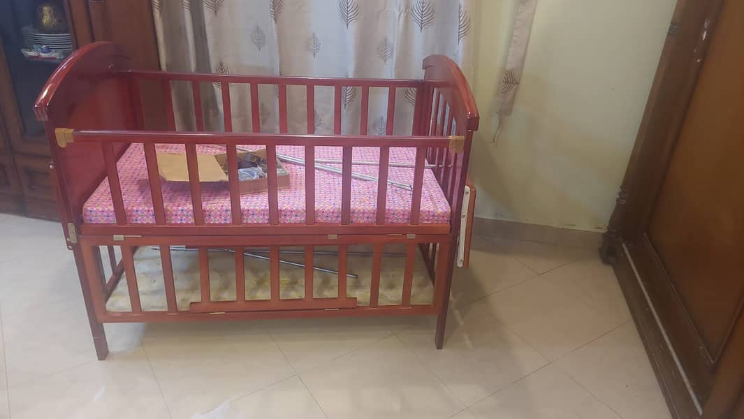 Baby Bed with mattress,swinga and net 3