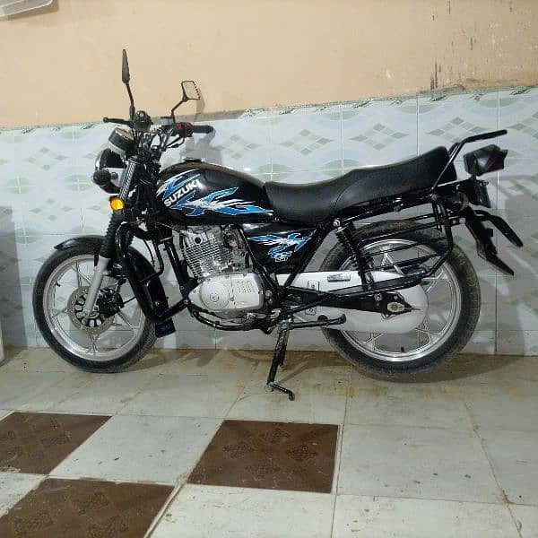 SUZUKI GS 150 SE 1