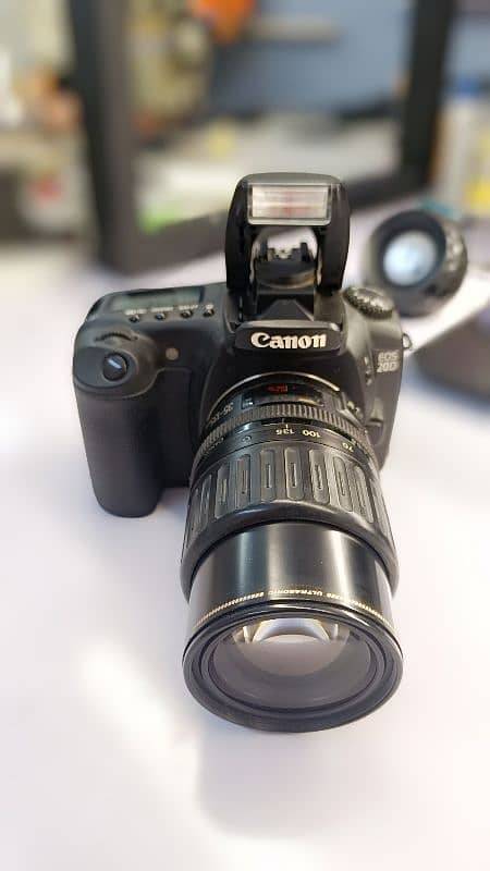 Dslr canon 20-d with 35-135mm lens for best background bluring HD 2