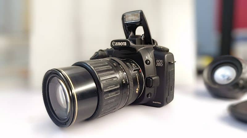 Dslr canon 20-d with 35-135mm lens for best background bluring HD 5