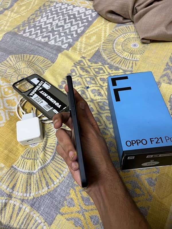 OPPO F21 Pro with Box Accessories 3