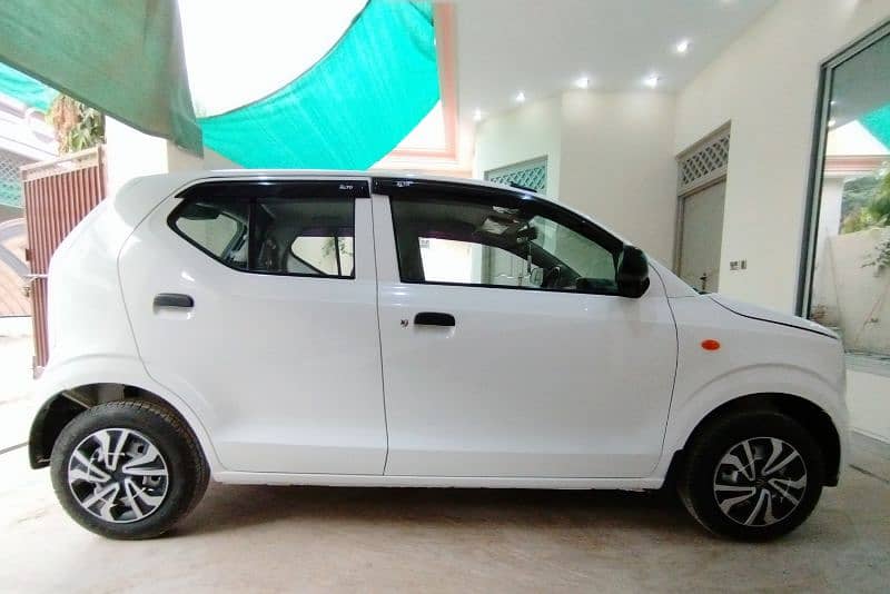 Suzuki Alto 2023 4