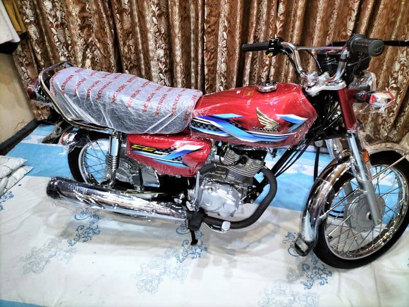 Honda CG 125 2024 4 month brand new bike zero meter bike 4