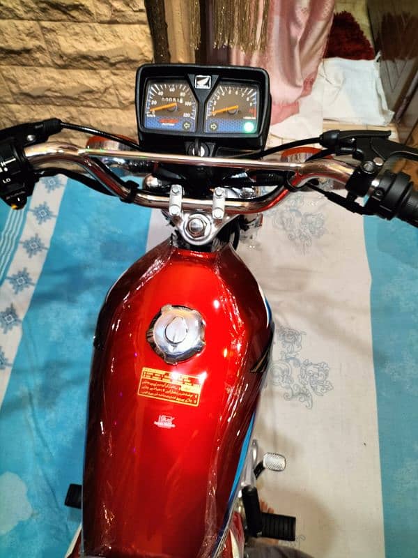 Honda CG 125 2024 4 month brand new bike zero meter bike 5