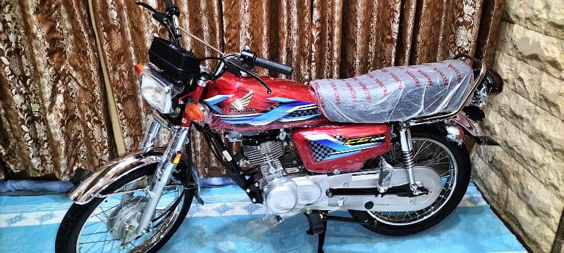 Honda CG 125 2024 4 month brand new bike zero meter bike 11