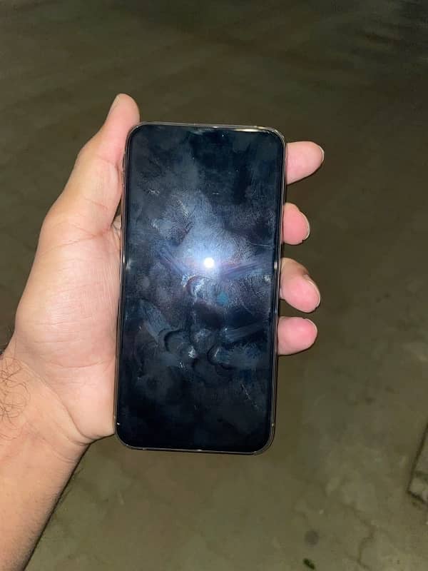 IPhone 11 Pro (256gb) PTA (03074586224) 2