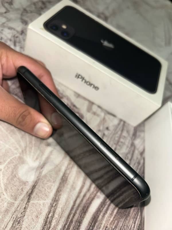 Iphone 11 Non PTA for sale 4