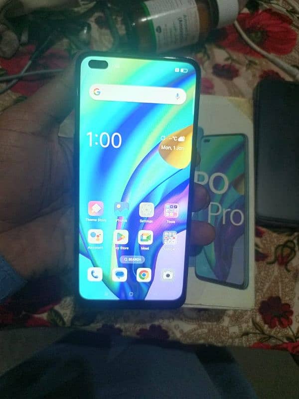 Oppo f17 Pro 8gb 128gb all okay bus panel change ha 0