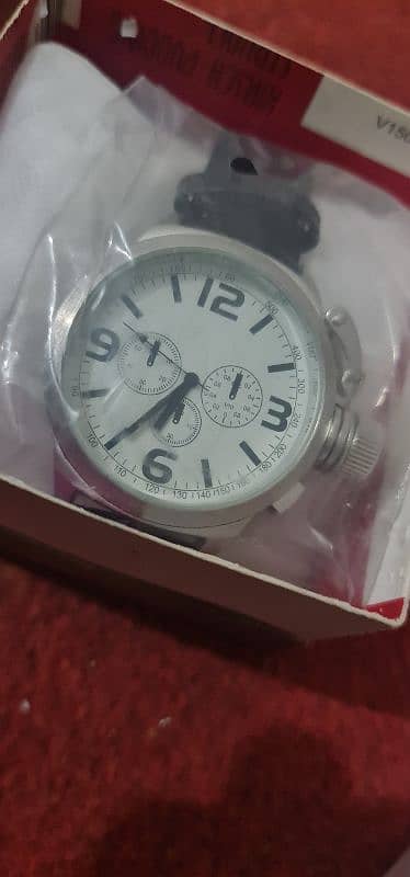 Brands wrist watch new un used 8