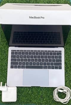 APPLE MACKBOOK PRO 2017 For sale WhatsApp Num #03265949331