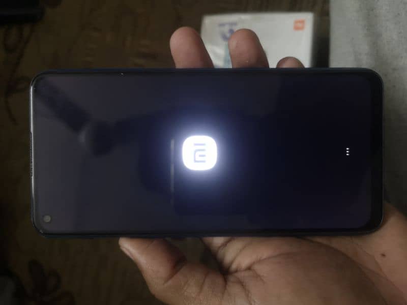 mi note 9 full box. 4+2gb ram 128gb rom. 03129496300 5